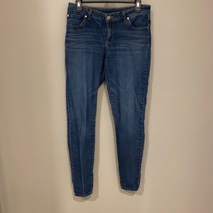 Jennifer Lopez jeans